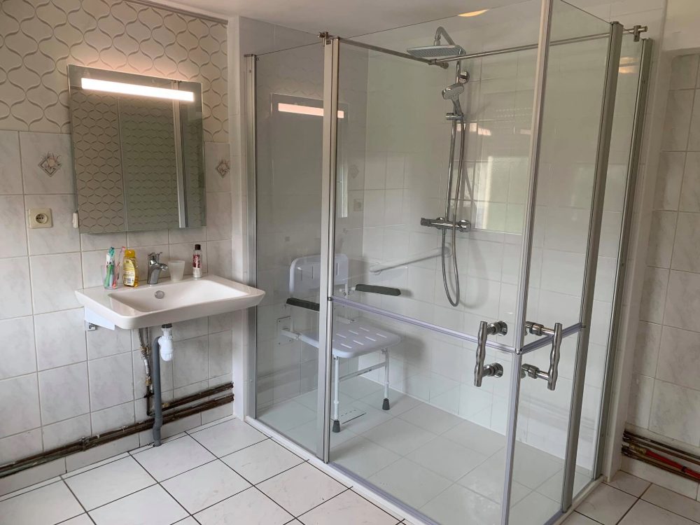 Salle de bain PMR à Valenciennes