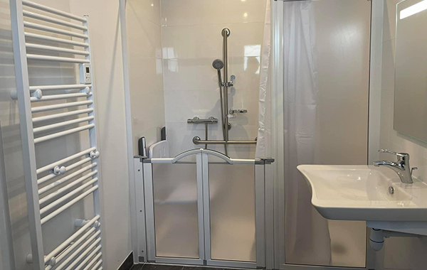 Espace douche PMR Valenciennes